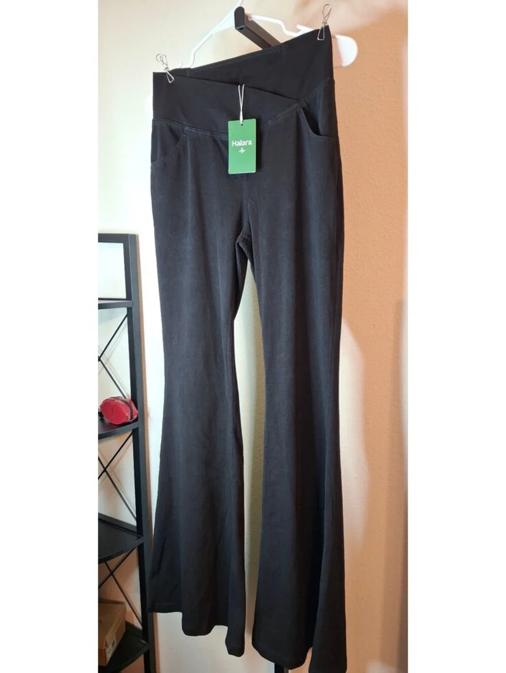 Halara Women's Black Flare Denim Jeans NWT size M